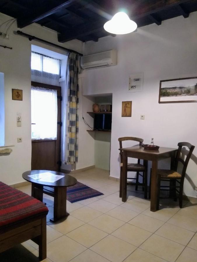 ארכנס Villa Orestis מראה חיצוני תמונה