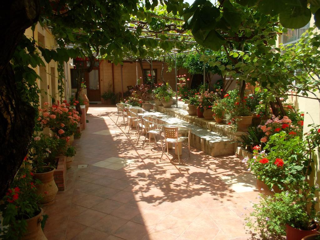 ארכנס Villa Orestis מראה חיצוני תמונה